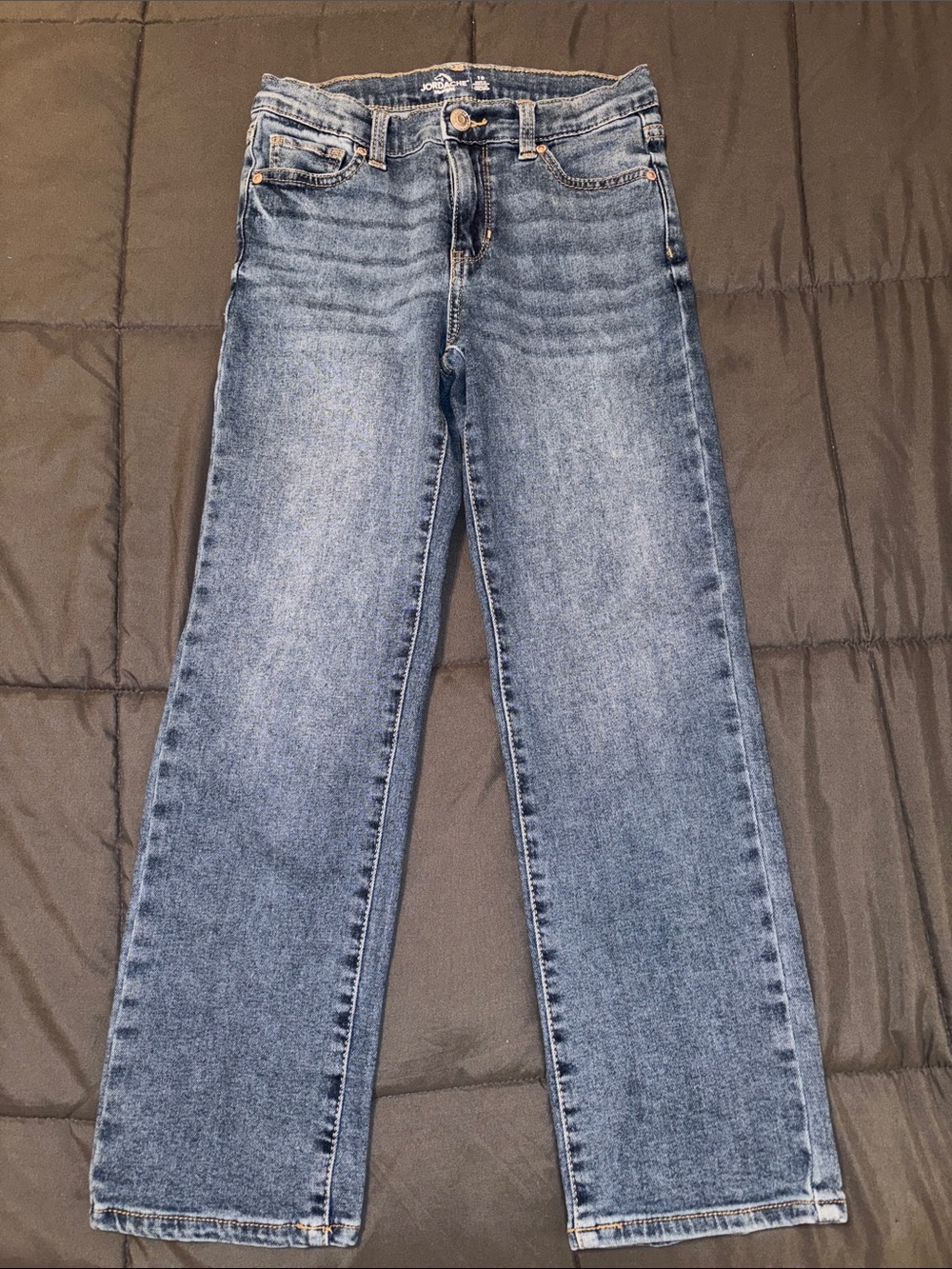 Jordache Straight Leg Jeans in Light Blue Wash